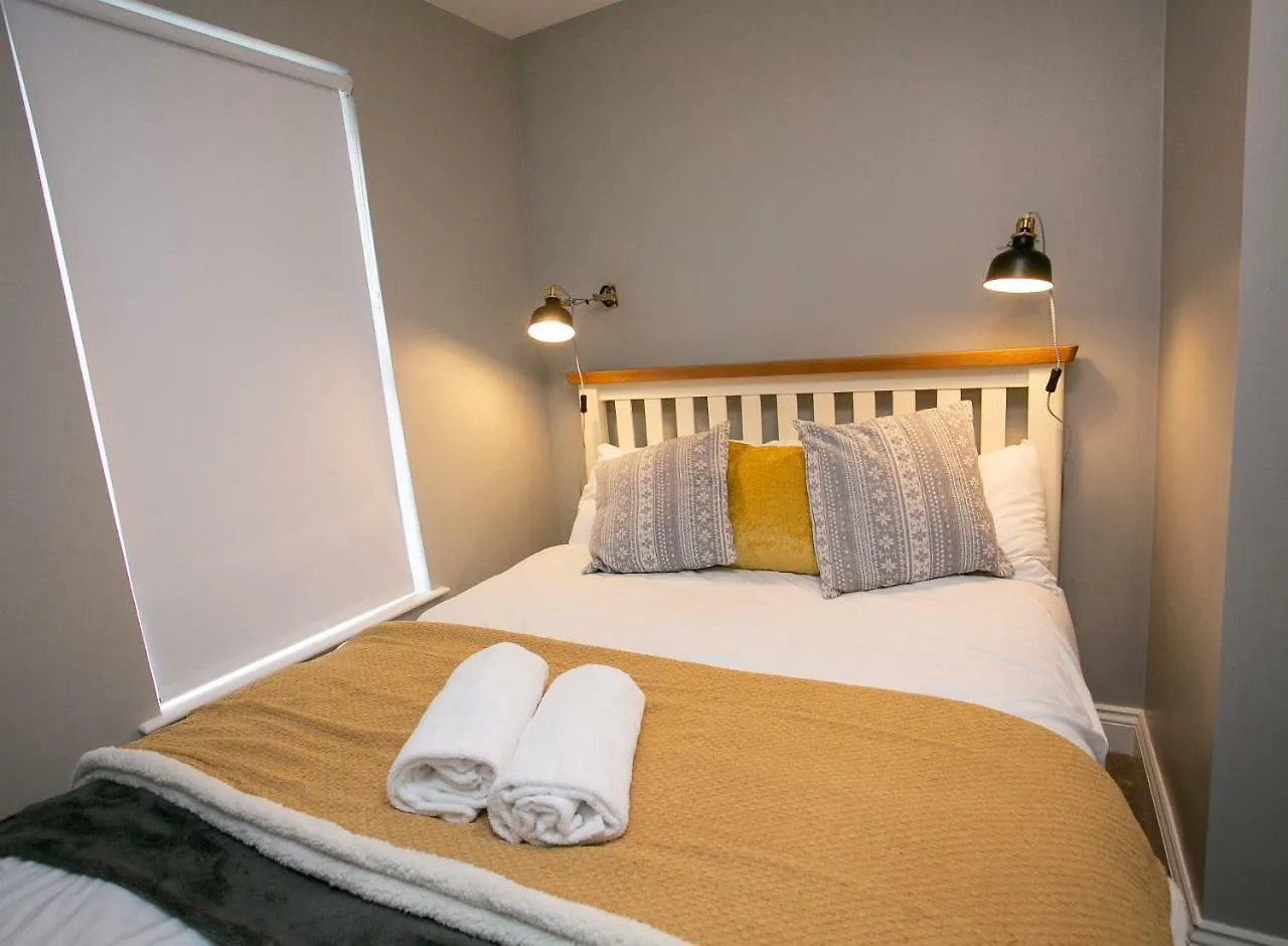 11 College Place North Belfast Holiday home