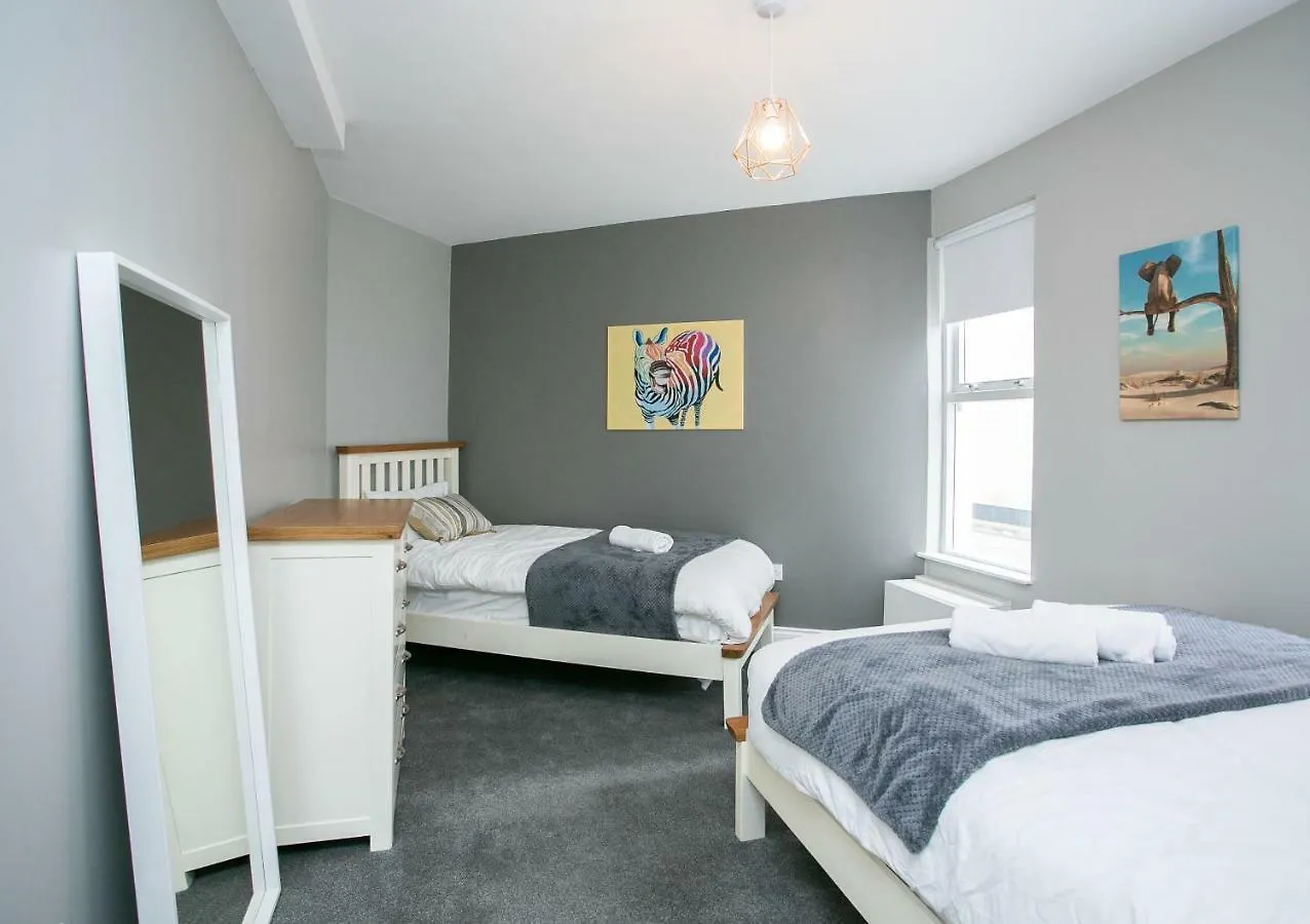 Holiday home 11 College Place North Belfast United Kingdom